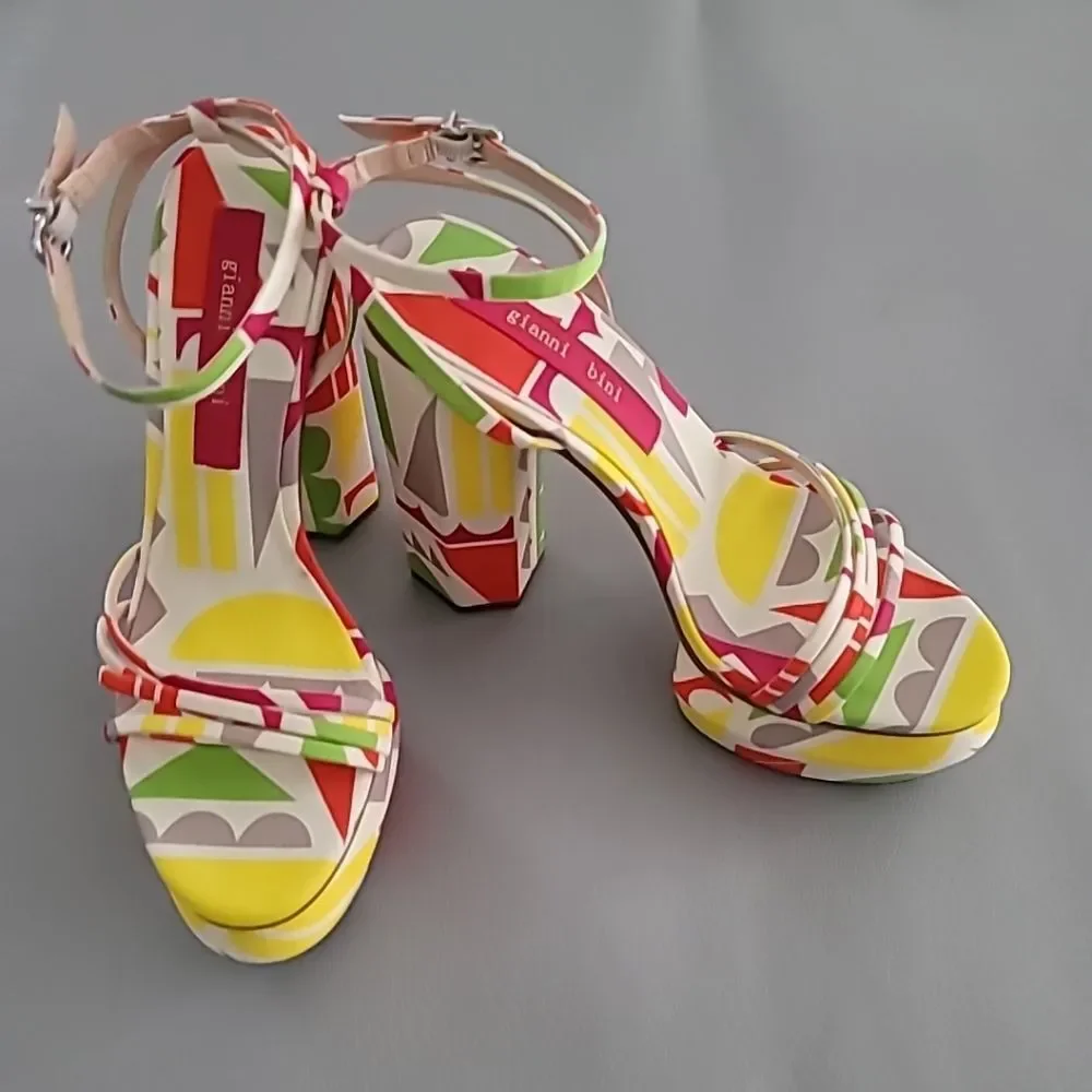 Gianni Bini Parrish Geo Print Strappy Platform Sandals 9M